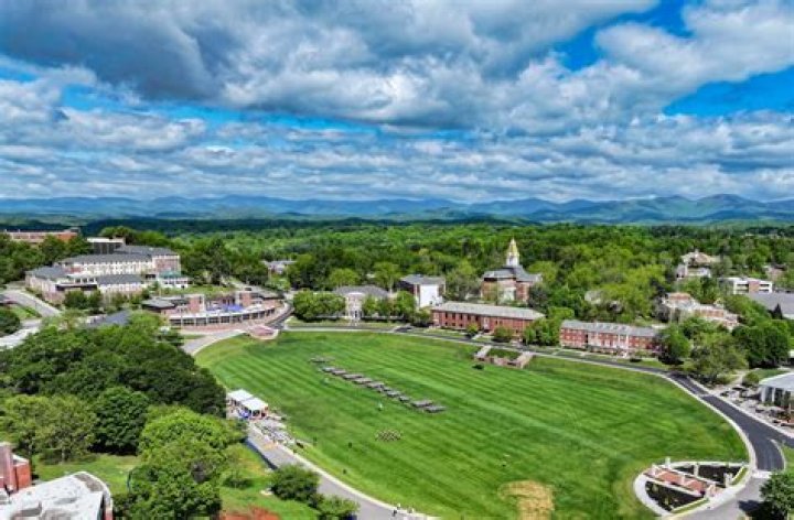 What is SMU known for academically?